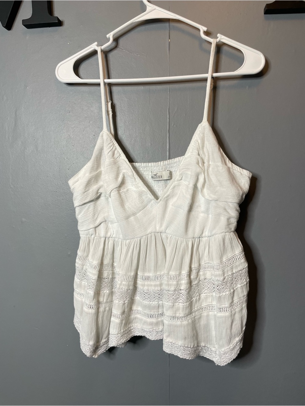 Hollister White‎ Lace-Trim Peplum Spaghetti Strap Top size large